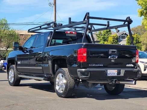 Used 2018 Chevrolet Silverado 2500 High Country w/ Duramax Plus Package AWD/4WD image 8