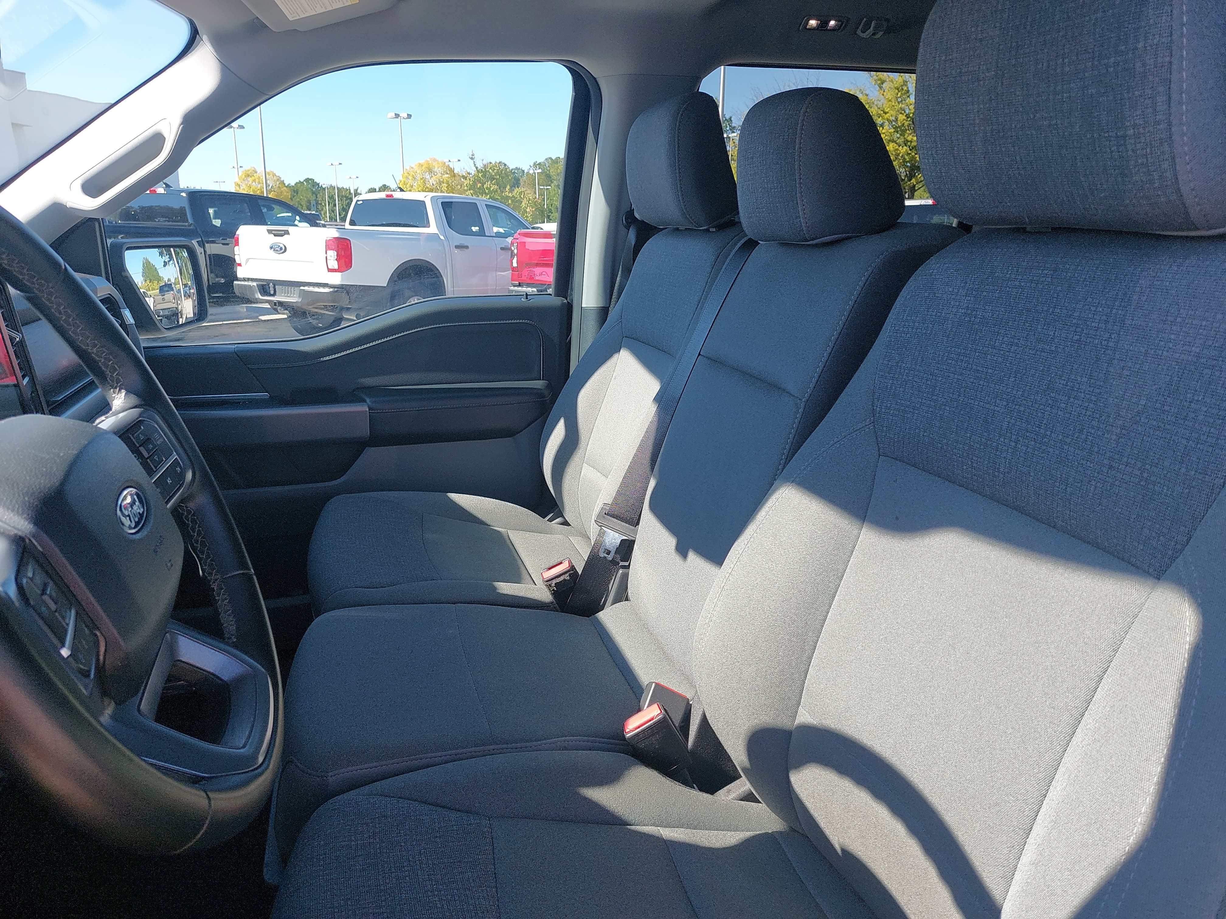 Used 2025 Ford F150 XLT w/ Equipment Group 301A Standard AWD/4WD image 14
