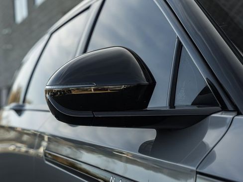 Used 2024 Lincoln Nautilus Reserve w/ Jet Appearance Package (87T) image 15