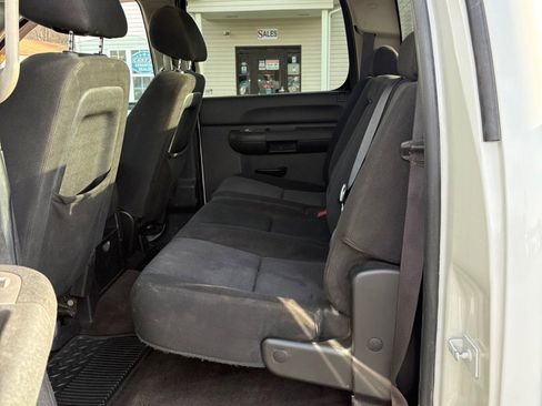 Used 2010 GMC Sierra 1500 SLE w/ Power Pack Plus image 10