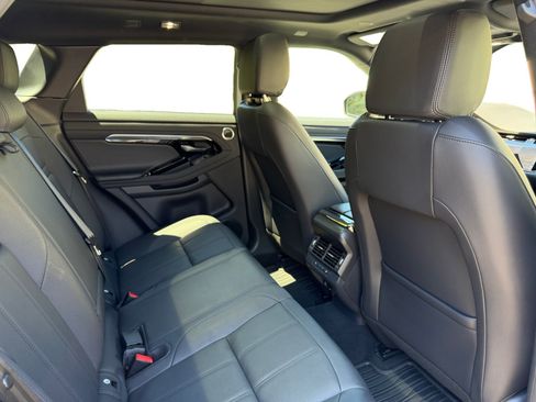 Used 2023 Land Rover Range Rover Evoque R-Dynamic SE AWD/4WD image 20