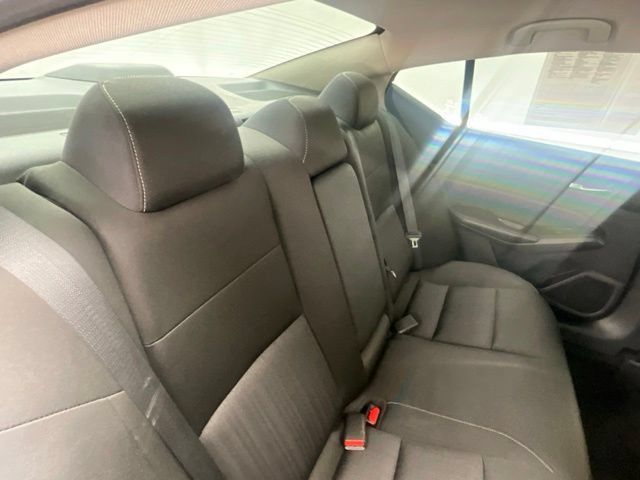 Used 2019 Nissan Altima 2.5 S FWD image 14