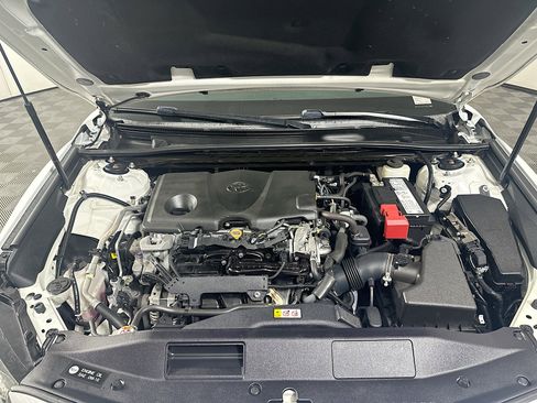 Used 2020 Toyota Camry SE FWD image 32
