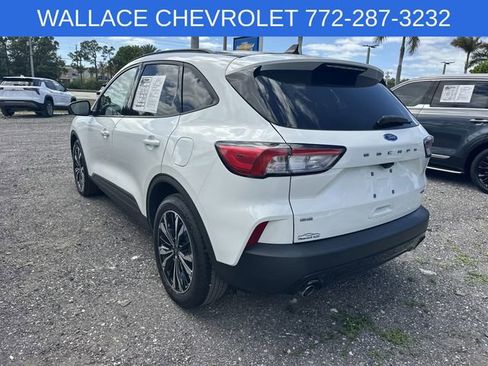 Used 2021 Ford Escape SE w/ SE Sport Appearance Package FWD image 6