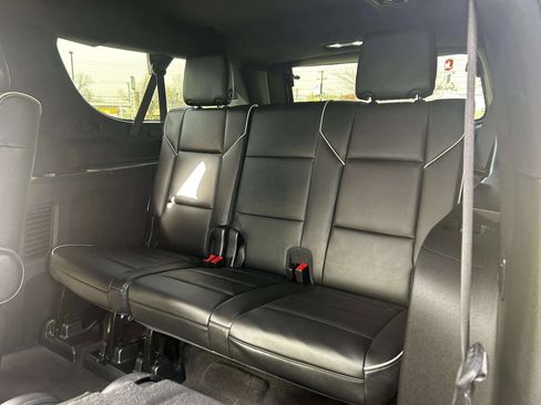 Used 2023 Cadillac Escalade ESV Premium Luxury w/ LPO, Radiant Package image 17