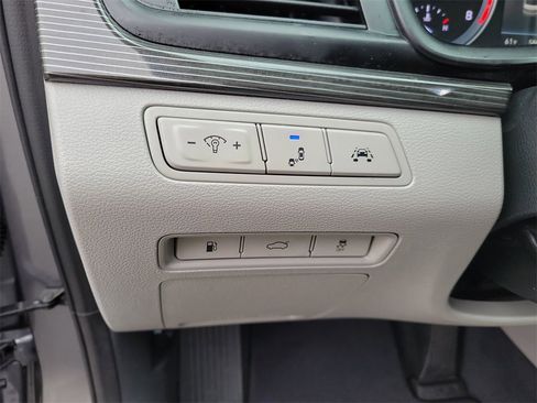 Used 2018 Hyundai Sonata Limited w/ Ultimate Package 07 image 25