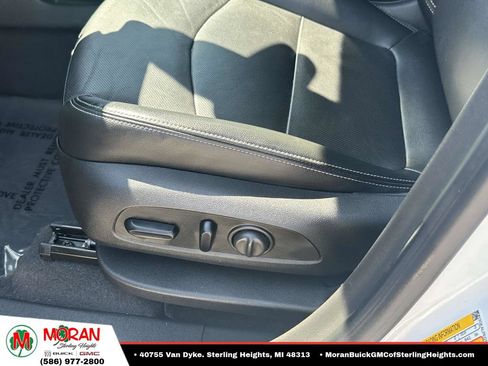 Certified 2023 GMC Terrain SLT FWD image 19
