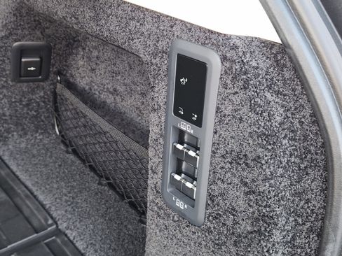 New 2026 Land Rover Range Rover Long Wheelbase SE image 27