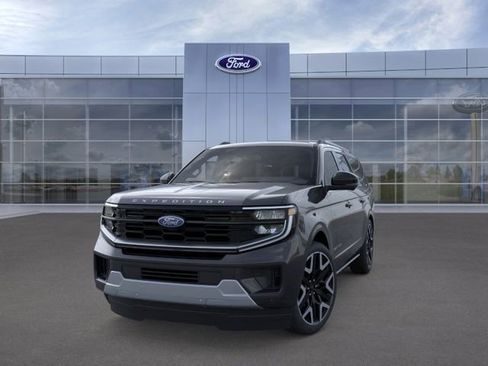 New 2026 Ford Expedition Max Platinum w/ Platinum Ultimate Package AWD/4WD image 2