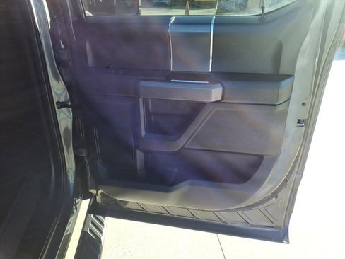 Used 2019 Ford F150 XLT w/ Equipment Group 302A Luxury image 8