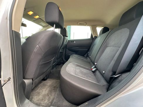 Used 2011 Nissan Rogue S FWD image 12