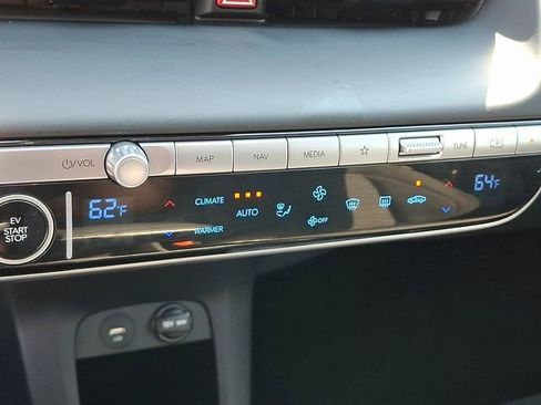 Used 2023 Hyundai Ioniq 5 SE image 19