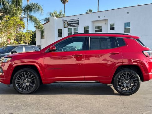 Used 2022 Jeep Compass Limited image 7