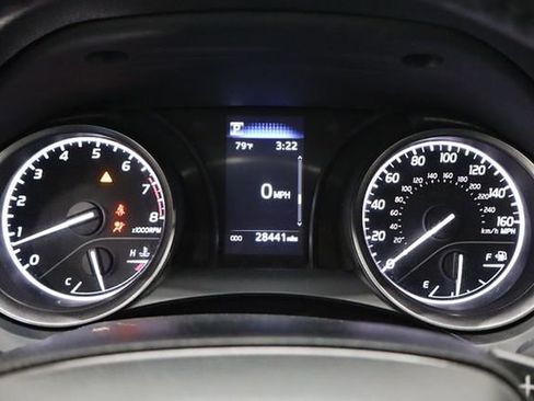 Used 2022 Toyota Camry SE image 23