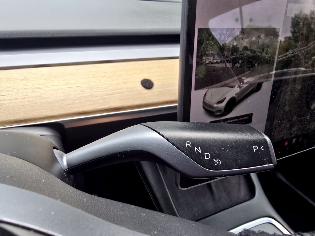 Used 2021 Tesla Model Y Long Range AWD/4WD image 18