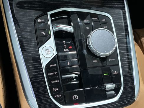 New 2027 BMW X7 xDrive40i AWD/4WD image 23