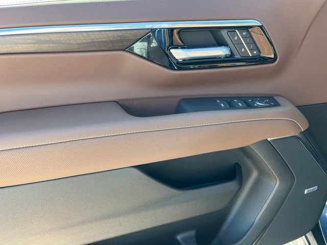 New 2027 Chevrolet Tahoe High Country AWD/4WD image 11