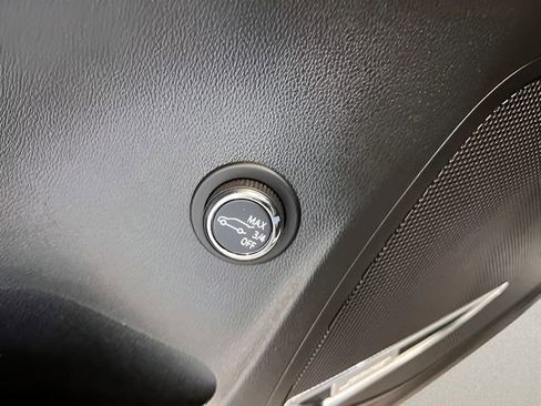 Used 2024 Buick Envision Preferred AWD/4WD image 14