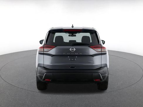 Used 2025 Nissan Rogue SV FWD image 8