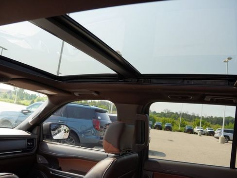 Certified 2023 Ford Expedition Max King Ranch AWD/4WD image 19