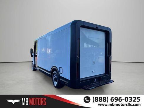 Used 2023 Chevrolet Brightdrop 600 w/ Active Safety Package 2 AWD/4WD image 3