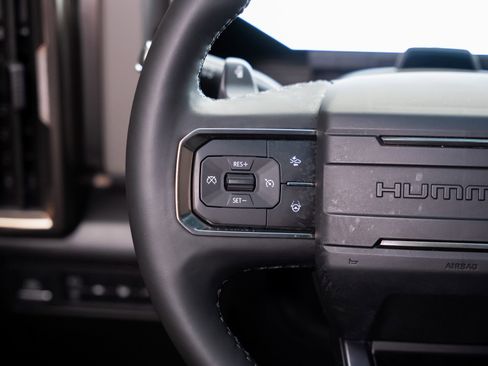 Used 2024 GMC Hummer EV 3X w/ Extreme Off-Road Package AWD/4WD image 45