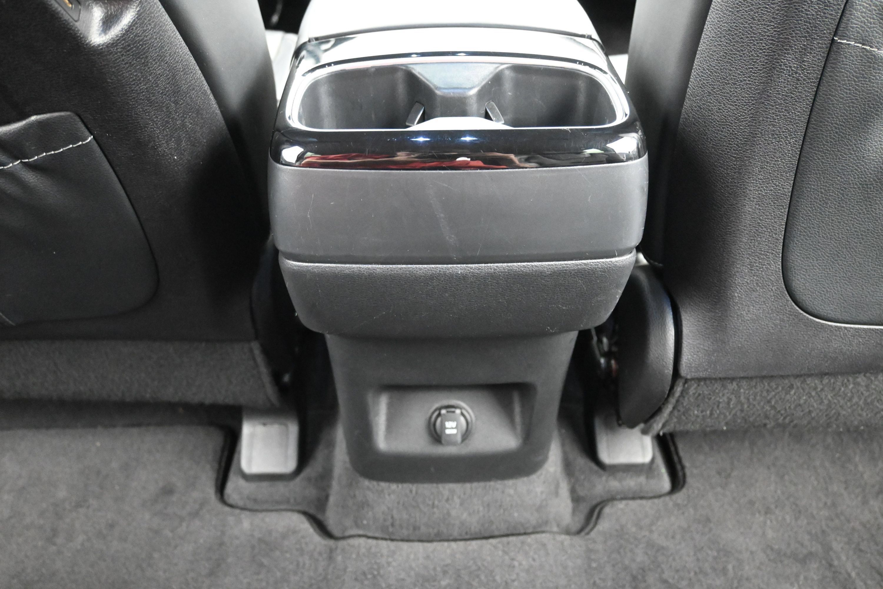 Used 2025 Kia Telluride S FWD image 18