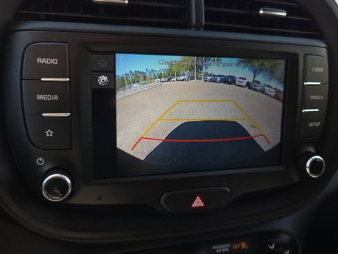 Used 2022 Kia Soul LX w/ Technology Package image 26