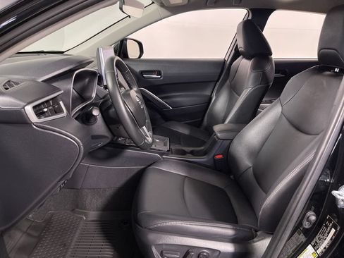 Certified 2026 Toyota Corolla Cross XLE FWD image 12