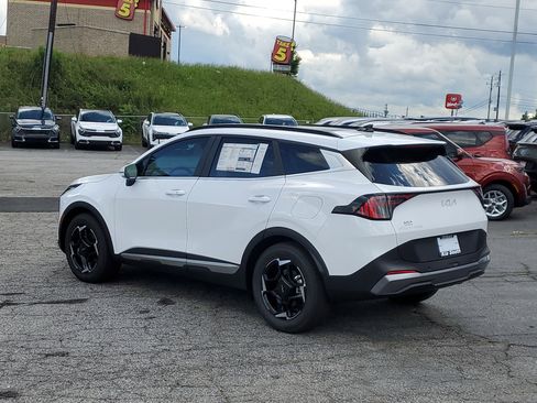 New 2026 Kia Sportage EX w/ EX Panorama Roof Package image 4