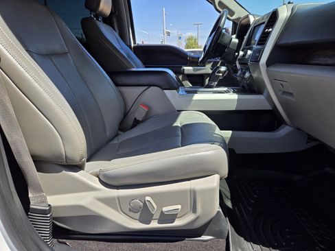 Used 2018 Ford F150 Lariat w/ Equipment Group 502A Luxury AWD/4WD image 12
