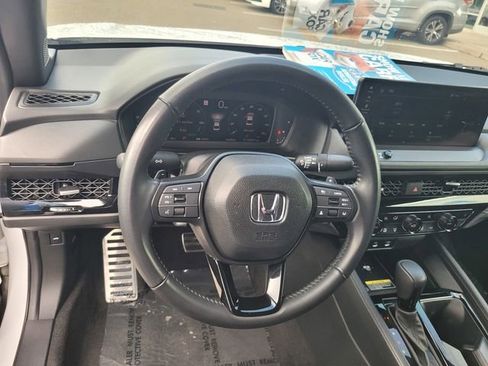 Used 2025 Honda Accord Sport image 30