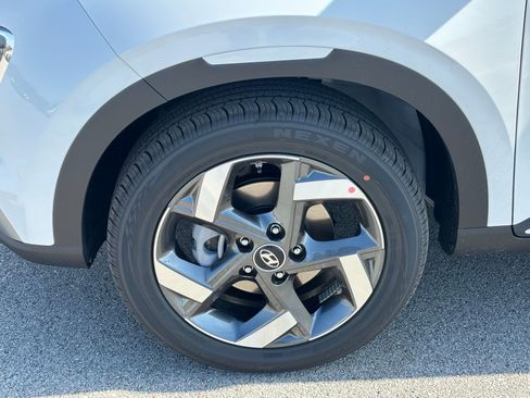 New 2026 Hyundai Venue SEL FWD image 9
