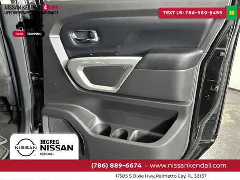 Used 2017 Nissan Titan SV image 35
