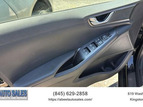 Used 2020 Hyundai Ioniq SE FWD image 13