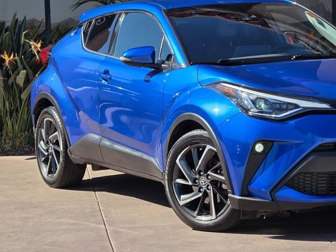 Used 2020 Toyota C-HR Limited image 4