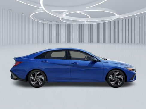 New 2026 Hyundai Elantra SEL Sport Premium FWD image 7