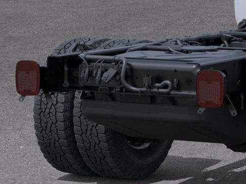 New 2026 Chevrolet Silverado 3500 LT w/ Convenience Package RWD image 11