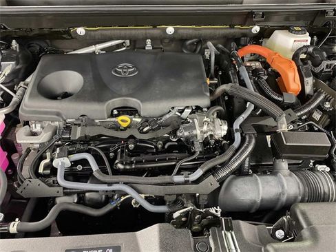 Used 2024 Toyota RAV4 XLE w/ Convenience Package image 30