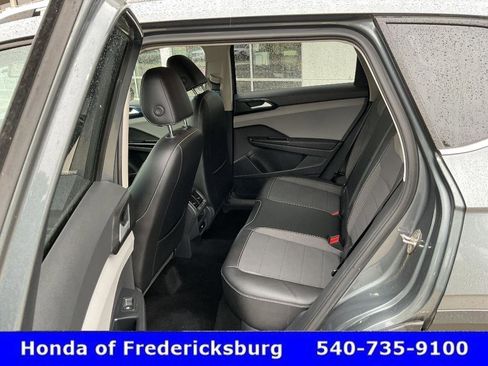 Used 2022 Volkswagen Taos SE AWD/4WD image 24