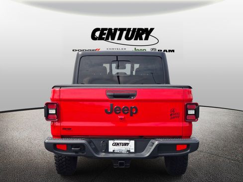 Used 2024 Jeep Gladiator Sport image 5