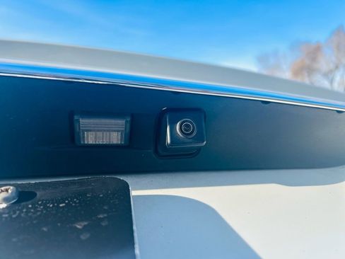 Used 2010 Mercedes-Benz E 350 Sedan image 13