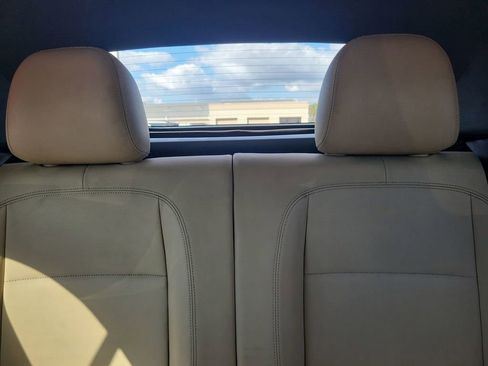 Used 2013 Volkswagen Beetle 2.5 image 5