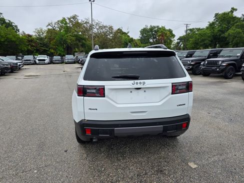 New 2026 Jeep Cherokee Laredo AWD/4WD image 5