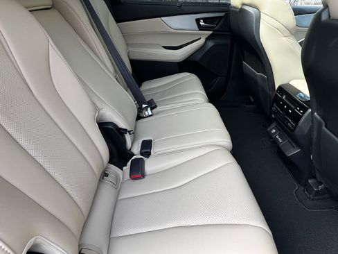 Used 2022 Acura MDX FWD w/ Technology Package image 41