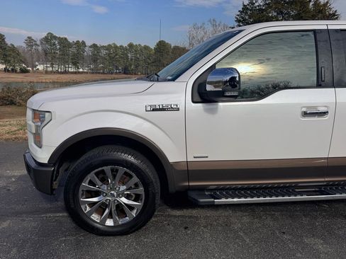 Used 2016 Ford F150 Lariat w/ Equipment Group 502A Luxury image 8