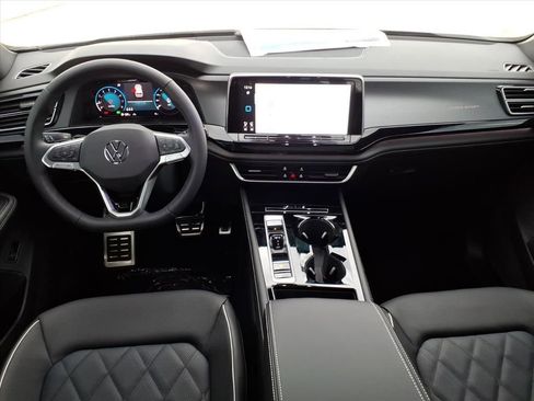 New 2026 Volkswagen Atlas Cross Sport SEL Premium R-Line AWD/4WD image 10