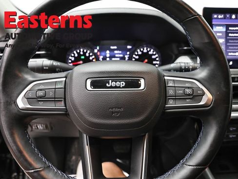 Used 2022 Jeep Compass Latitude w/ Convenience Group AWD/4WD image 10