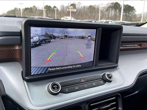 Used 2023 Ford Maverick Lariat w/ Lariat Luxury Package image 17