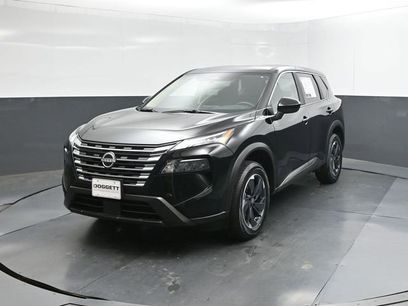 Used 2025 Nissan Rogue SV